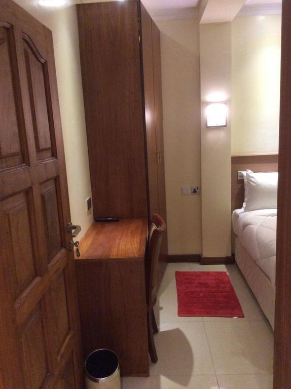 Brownie'S Guesthouse Lake Elementaita Room photo