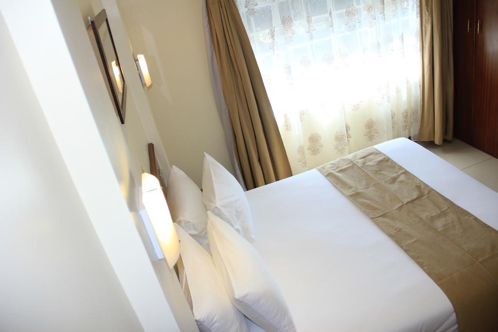 Brownie'S Guesthouse Lake Elementaita Room photo